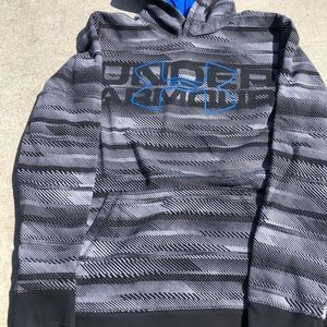 Under Armour hoodie boys xl